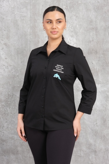 This plus-size black womens shirt is available in sizes 42, 44, 46, and 48. The fabric content is 65% cotton, 30% polyester, and 5% elastane. The front features the phrase 