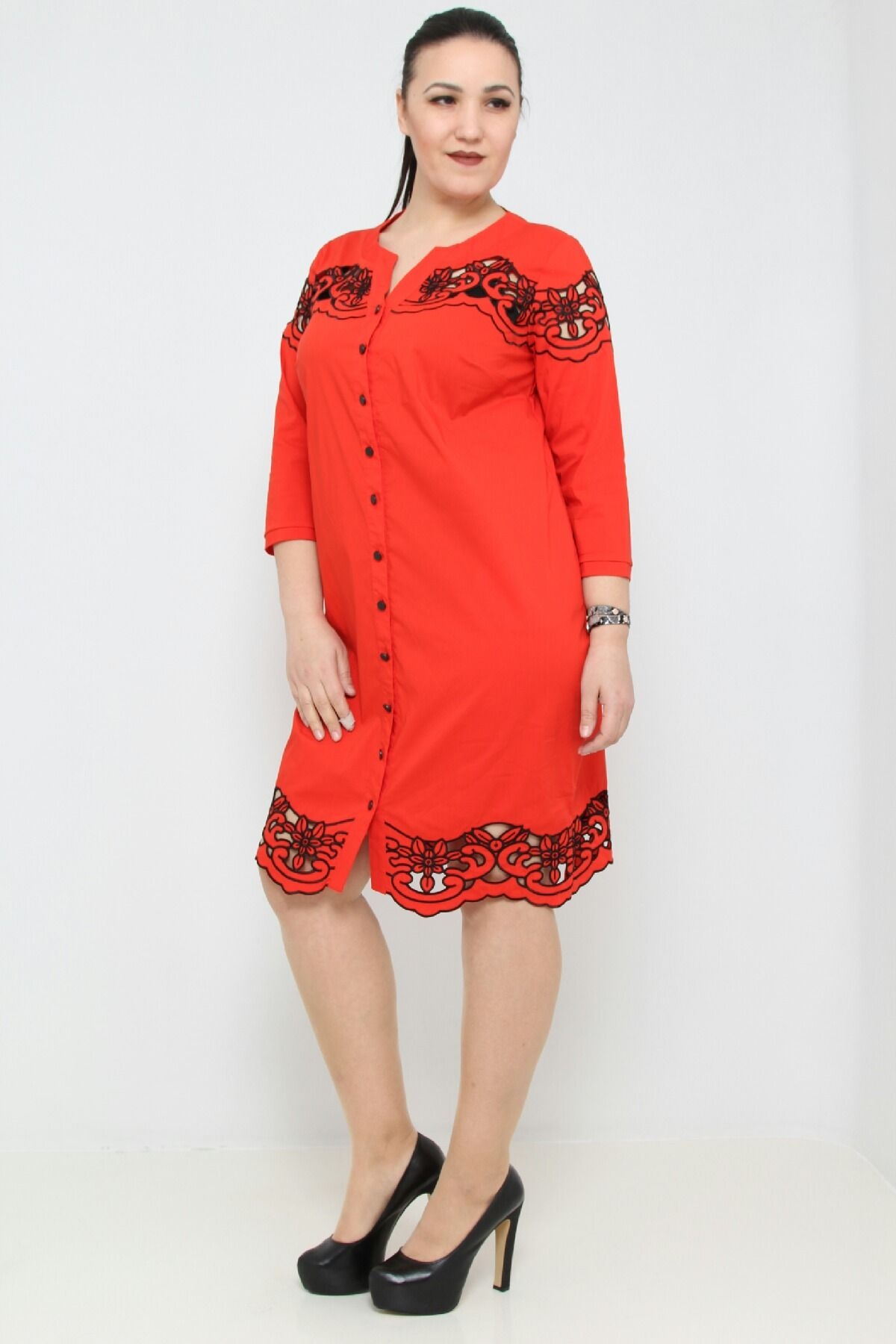 Button up front laser embroidered tunic dress with three quarter sleeves