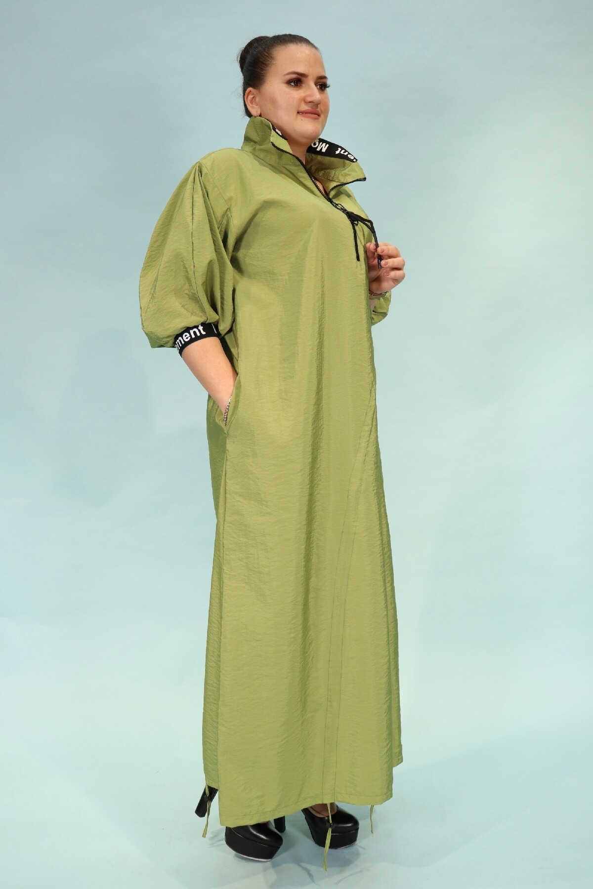 Длинное платье бохо с воротником на молнии с карманами