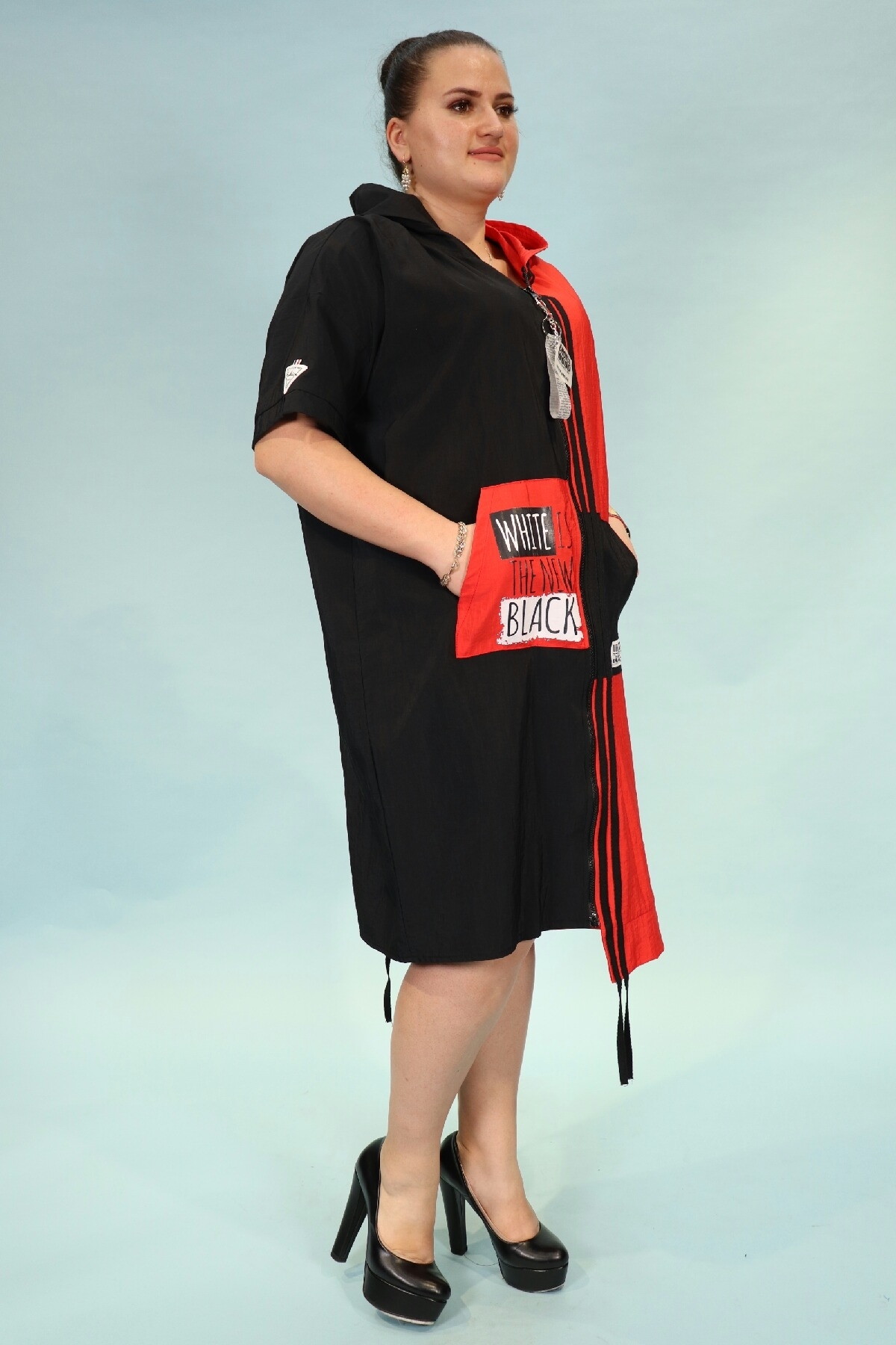 Ассиметричное пыльник плащовка-платье на молнии с карманами двухцветное на правой и на левой части